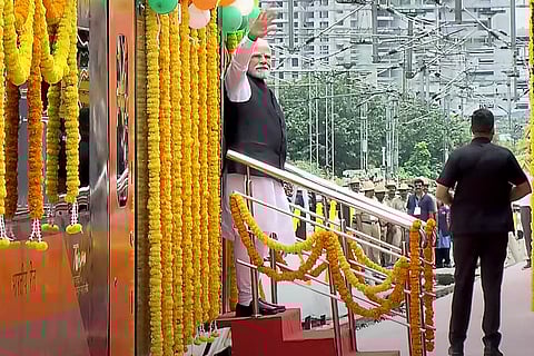PM Modi flags off Vande Bharat Express train