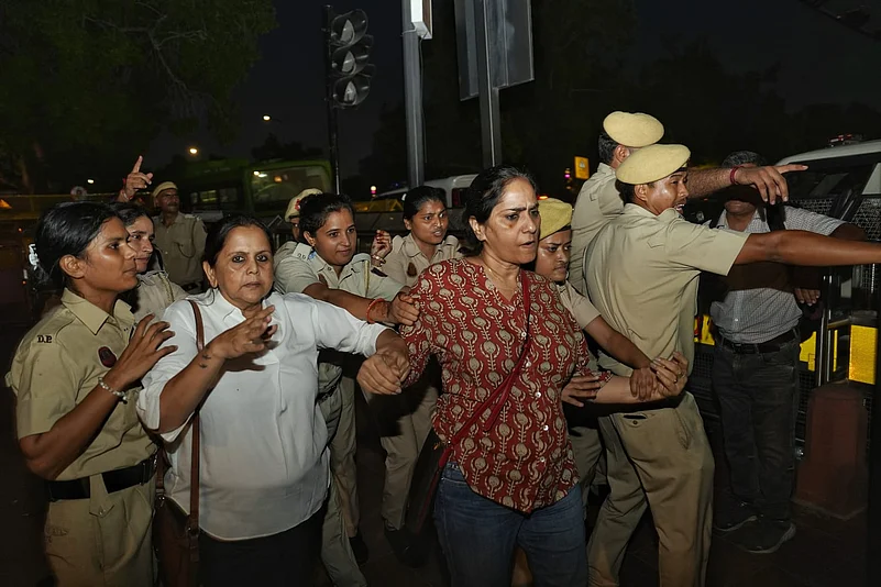 Delhi police detain animal rights activist