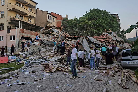 Turkey: 6.1 Magnitude Earthquake Balikesir Province, Killing 1