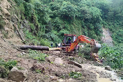 Landslide near Akhnoor in J&K