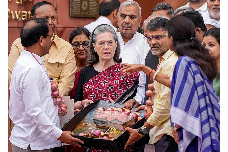 Monsoon session of Parliament - Minimum Support Price (MSP) protest