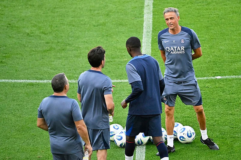 UEFA Super Cup soccer 2025 PSG vs Tottenham Hotspur Training photos_Luis Enrique