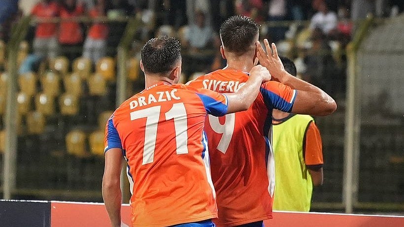 X/@FCGoaOfficial : Dejan Drazic and Javier Siverio fire FC Goa into the AFC Champions League Two group stage.
