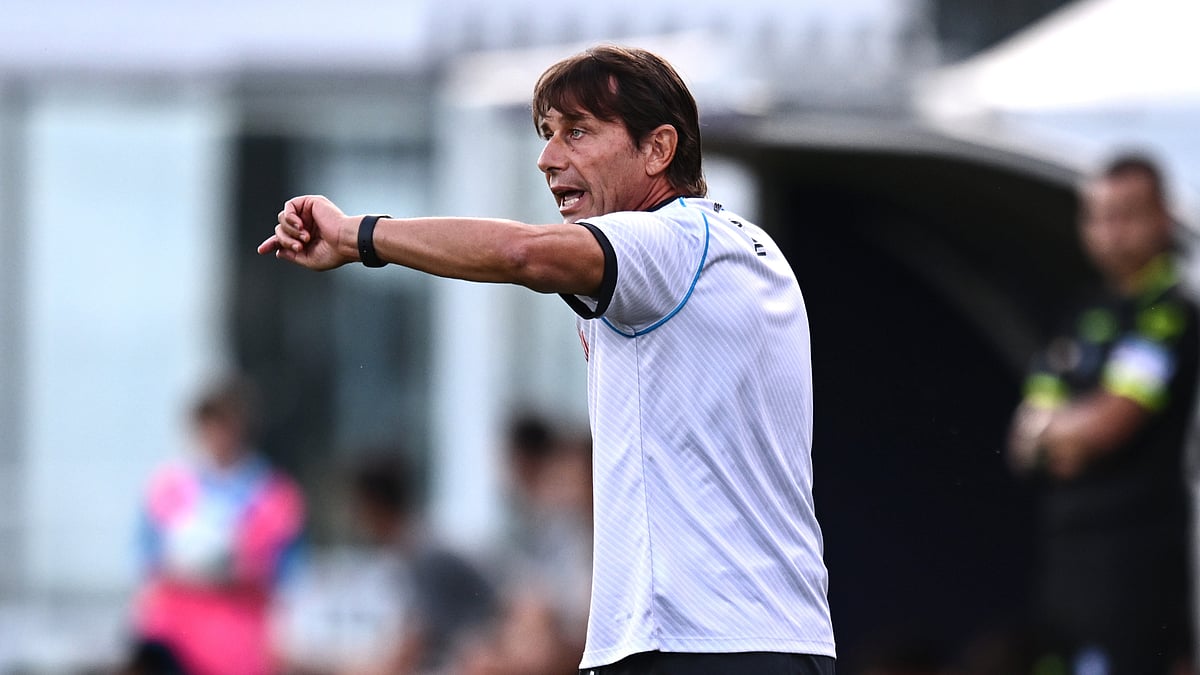 Napoli boss Antonio Conte during a match.