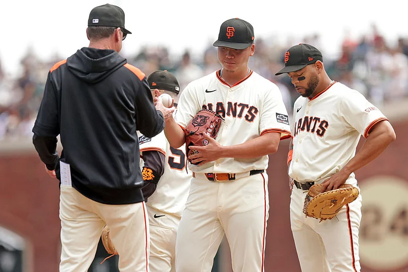 Padres Giants Baseball