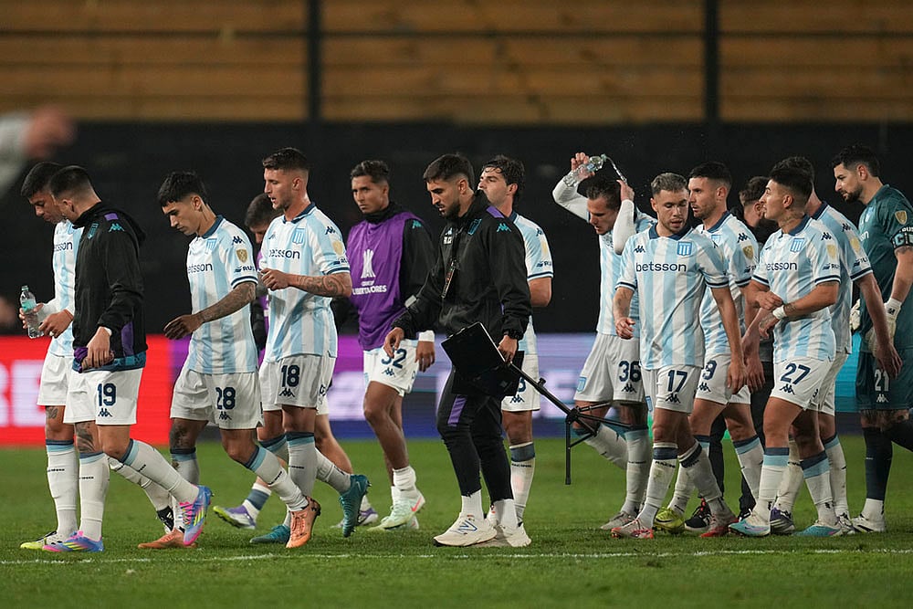 | Photo: AP/Matilde Campodonico : Copa Libertadores 2025: Penarol FC vs Racing Club