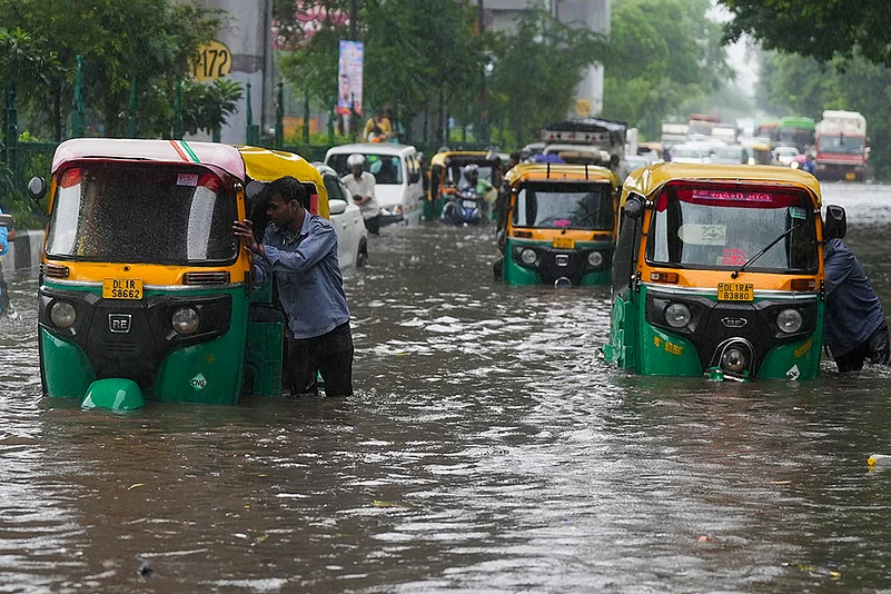 Weather: Rain in Delhi