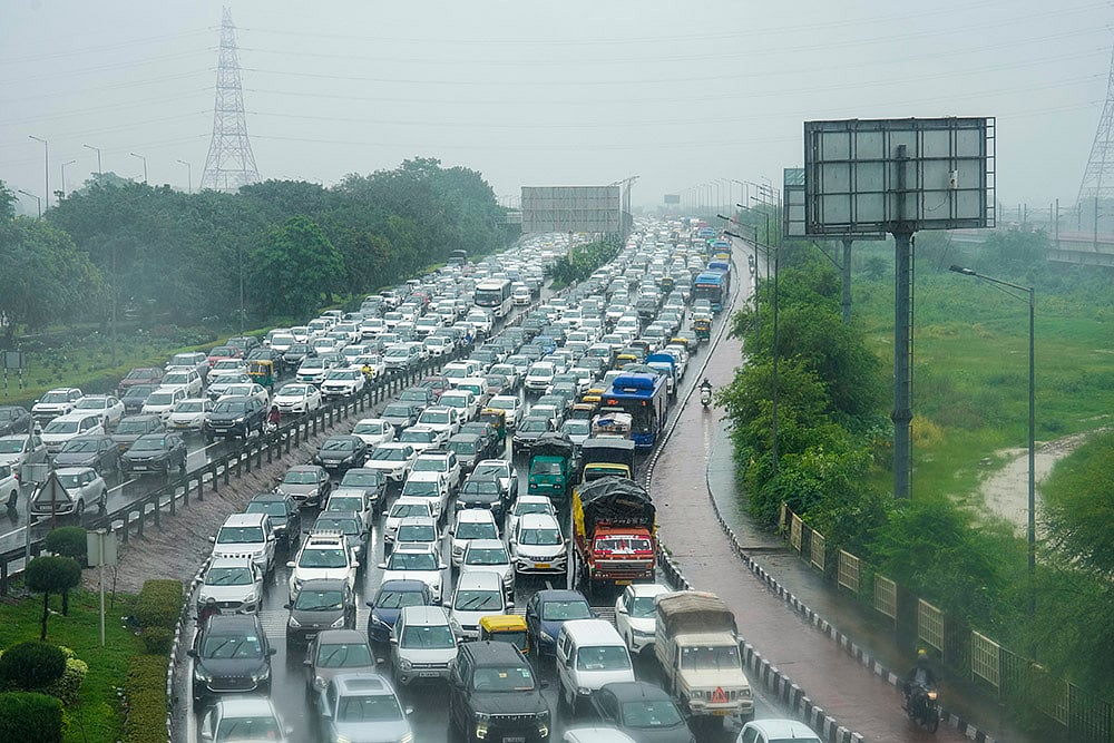 Weather: Rain in Delhi - | Photo: PTI/Salman Ali