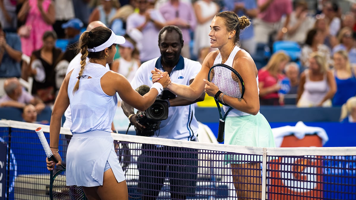 Aryna Sabalenka greets Jessica Bouzas Maneiro after the Cincinnati Open 2025 women's singles round of 16 match.