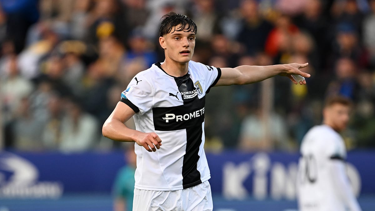 Giovanni Leoni has joined Liverpool from Parma