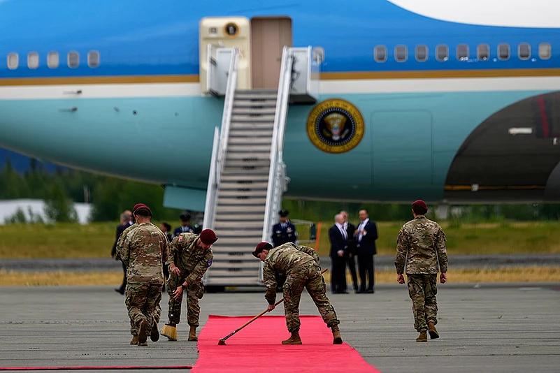 Vladimir Putin Donald Trump Meeting Alaska
