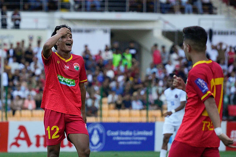 Durand Cup 2025 Quarter-Final match Shillong Lajong vs Indian Navy_Everbrightson Sana Mylliempdah
