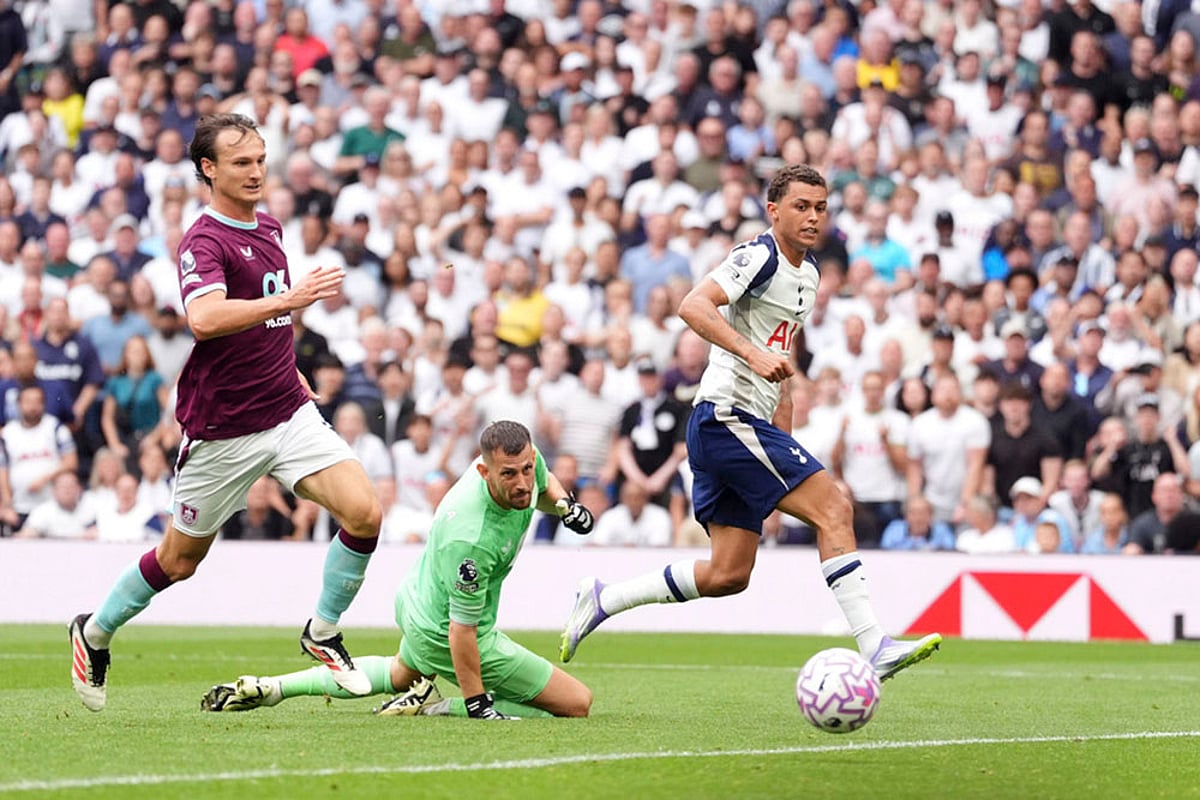 Britain Soccer Premier League EPL 2025-26 Burnley vs Tottenham Hotspur_Brennan Johnson