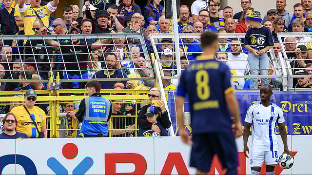 Lok Leipzig Vs Schalke, DFB-Pokal 2025-26: Lokomotive Fans Whistle Antwi-Adjei After Racist Abuse Complaint