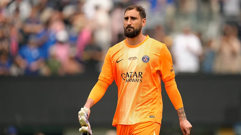 Manchester United To Sign Gianlungi Donnarumma? Rooney Says Not A Risk