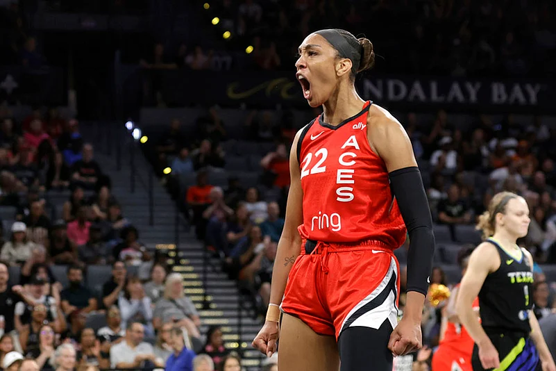 WNBA Basketball game Dallas Wings vs Las Vegas Aces_Aja Wilson