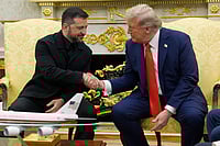 Julia Demaree Nikhinson/ Representative image : United States President Donald Trump with Ukraine President Volodymyr Zelenskyy (L)