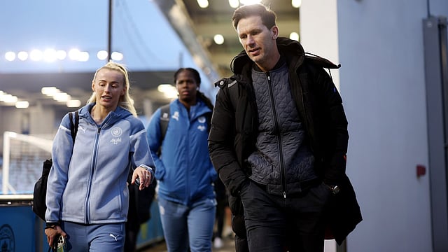 WSL News: Former Manchester City Boss Gareth Taylor Stands His Ground On Chloe Kelly Argument