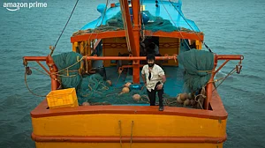 Youtube : Arabia Kadali