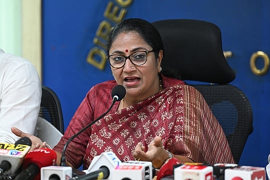 Man Escorted Out After Raising Slogans At Delhi CM Rekha Gupta's Event