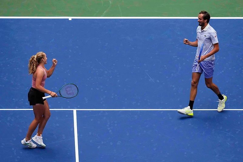 US Open 2025 Mixed Doubles Novak Djokovic and Olga Danilovic vs Mirra Andreeva and Daniil Medvedev
