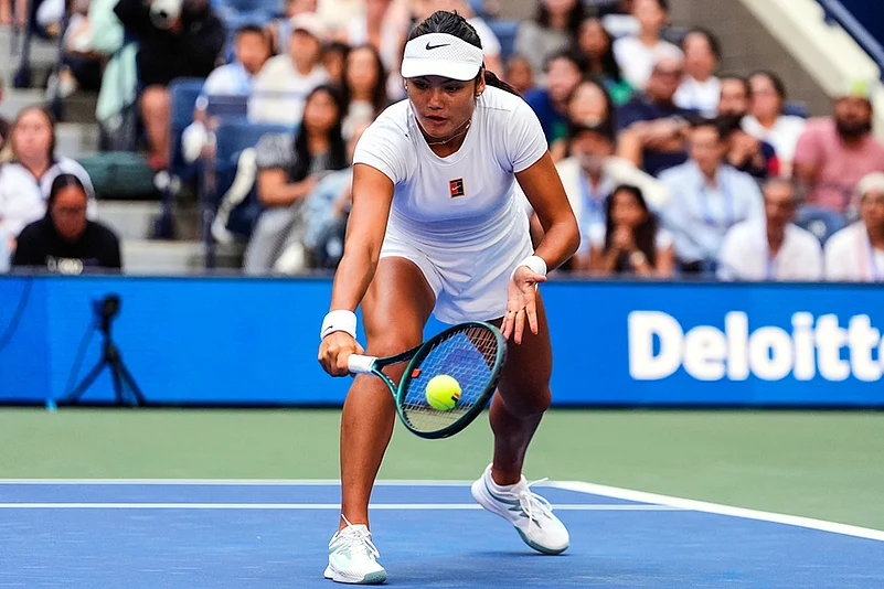 US Open 2025 Mixed Doubles Jack Draper and Jessica Pegula vs Emma Raducanu and Carlos Alcaraz_8