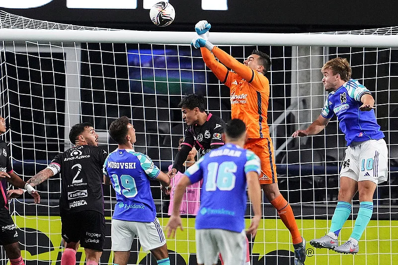 Leagues Cup 2025 Quarter-Final match Seattle Sounders FC Vs Club Puebla_Julio González