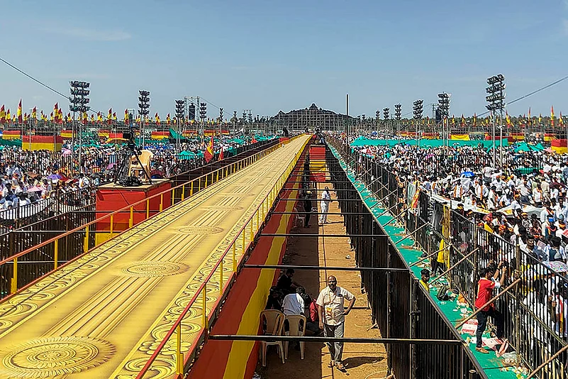 Tamilaga Vettri Kazhagams conference in Madurai
