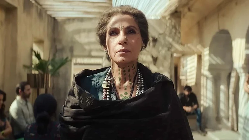 Dimple Kapadia in Saas Bahu Flamingo
