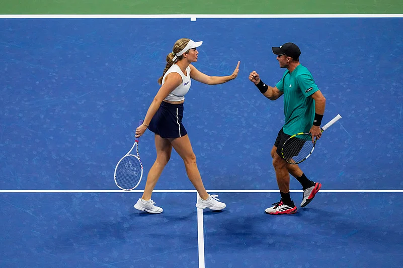 US Open Tennis Mixed Doubles Semi Finals Sara Errani-Andrea Vavassori vs D Collins-C Harrison_5