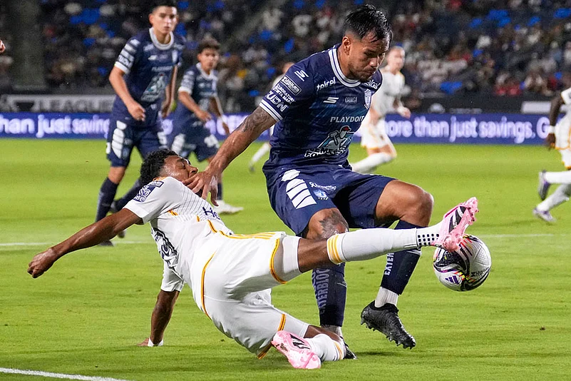 Leagues Cup 2025 Quarter-Final match Los Angeles Galaxy vs CF Pachuca_Maruicio Cuevas