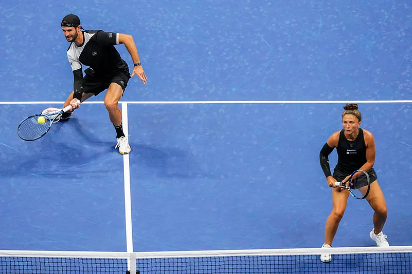 US Open Tennis Mixed Doubles Final match Sara Errani-Andrea Vavassori vs Iga Swiatek-Casper Ruud_7