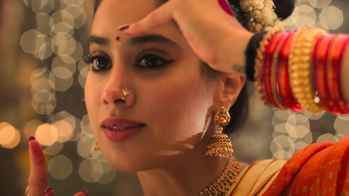 Youtube : Param Sundari Still