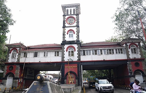 Before the beginning of the current parliamentary session, Shiv Sena UBT’s Aditya Thackeray and Arvind Sawant met Sarbananda Sonowal, Union Minister of Ports, Shipping and Waterways.