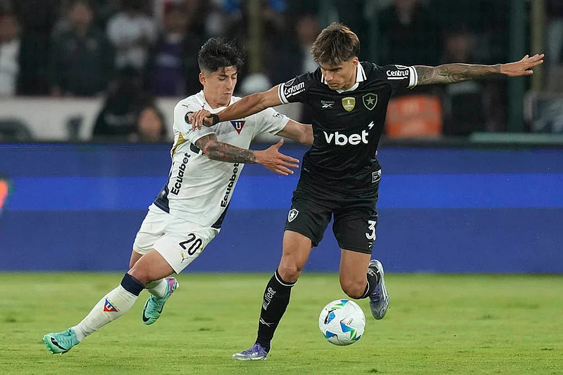 Copa Libertadores 2025 Soccer Brazils Botafogo Vs Ecuadors L.D.U. Quito_Joaquim Correa