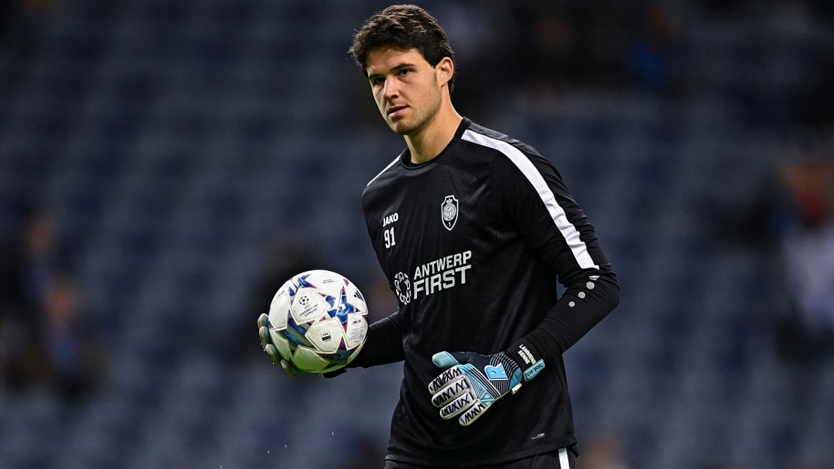 Royal Antwerp FC Goalkeeper Senne Lammens - | Photo: X/Royal Antwerp FC