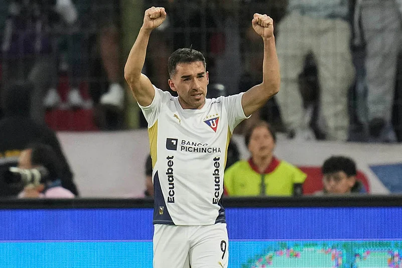 Copa Libertadores 2025 Soccer Brazils Botafogo Vs Ecuadors L.D.U. Quito_Lisandro Alzugaray