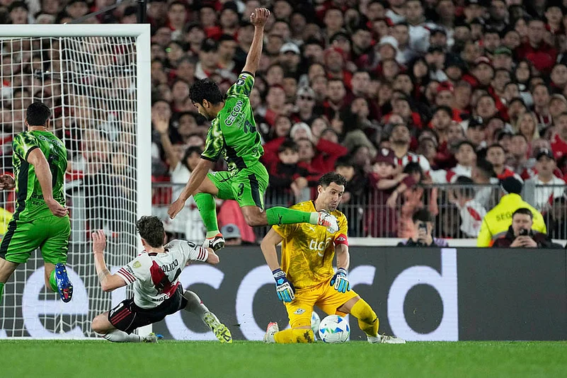 Copa Libertadores 2025 Soccer match Argentinas River Plate Vs Paraguays Libertad_Martin Silva