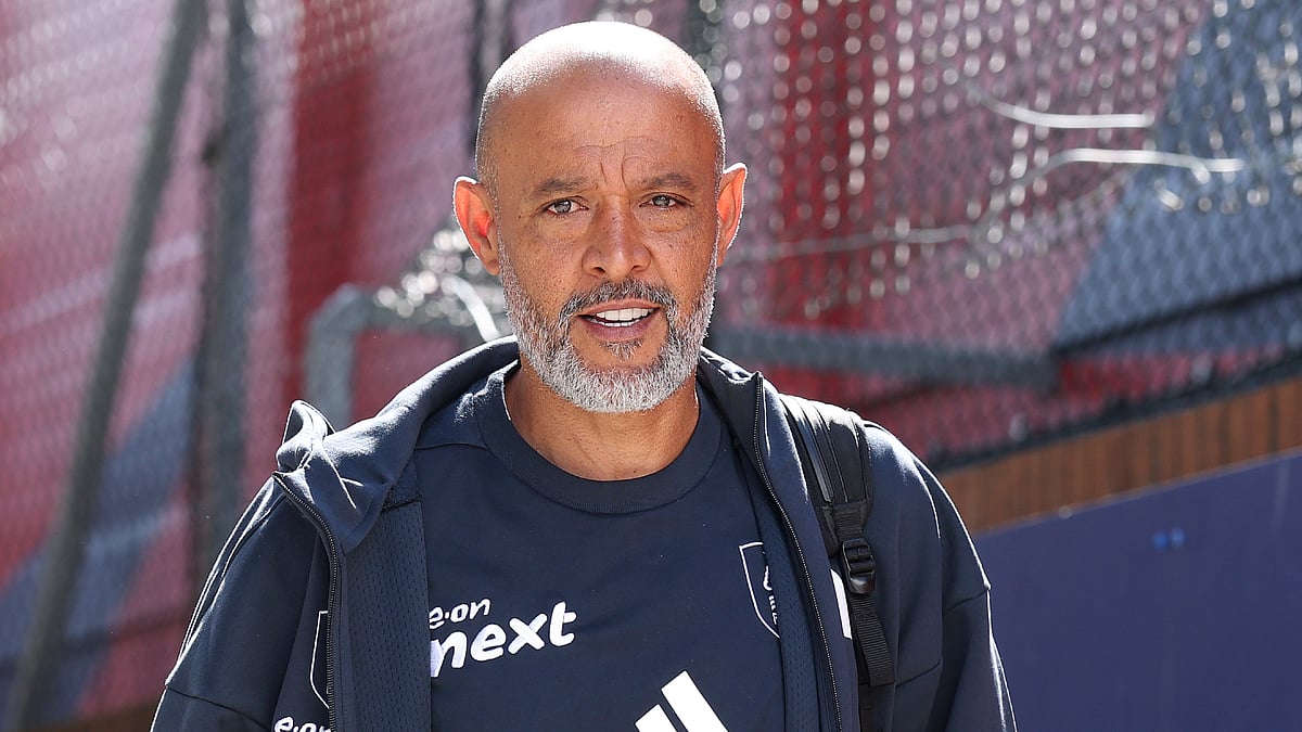 Nuno arrives at Selhurst Park on Sunday - null