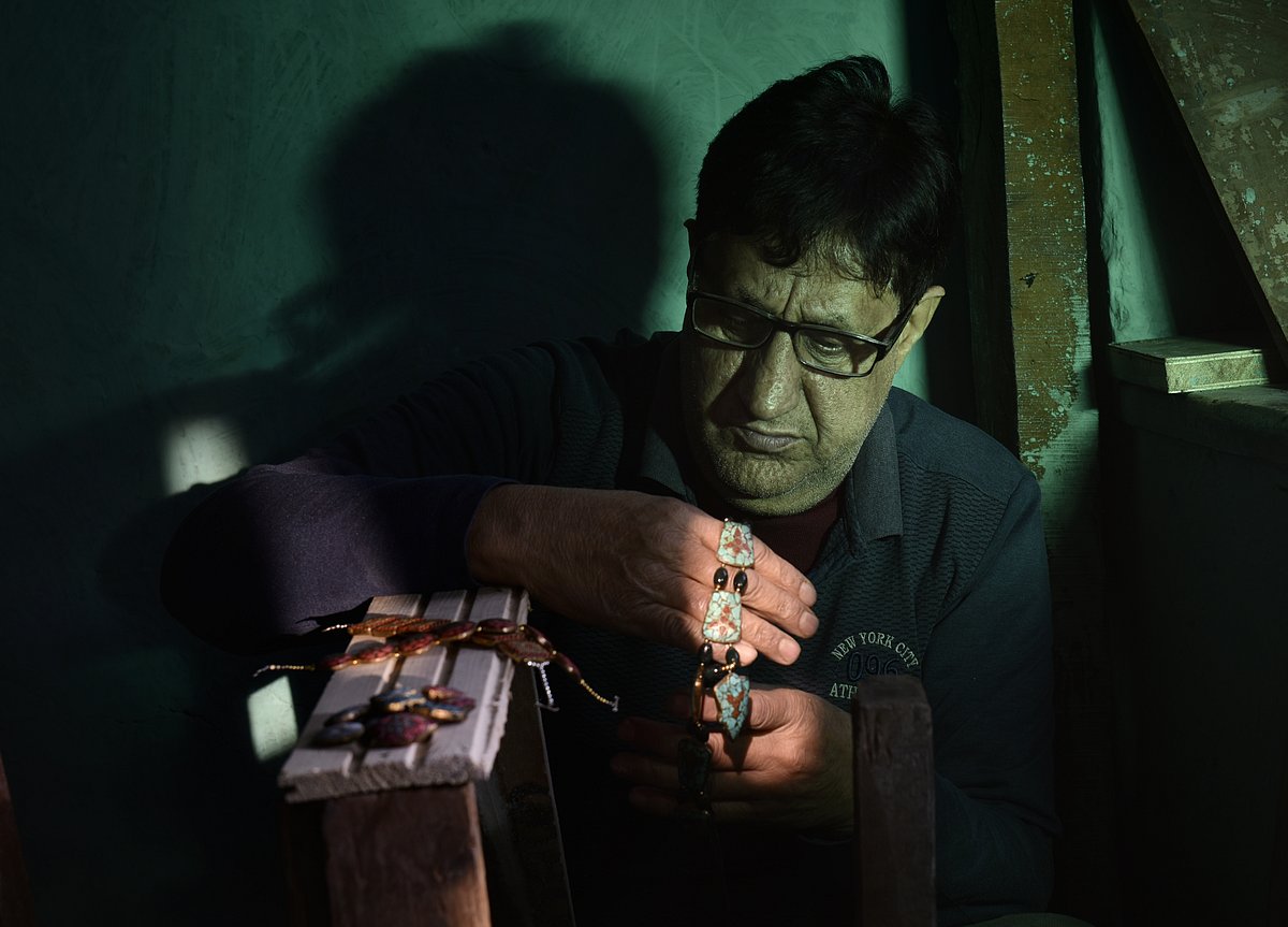 Yasir Iqbal : A Kashmiri handicraftsman hard at work