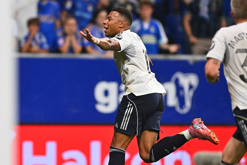 Spain soccer La liga Real Oviedo vs Real Madrid match photos_Kylian Mbappe