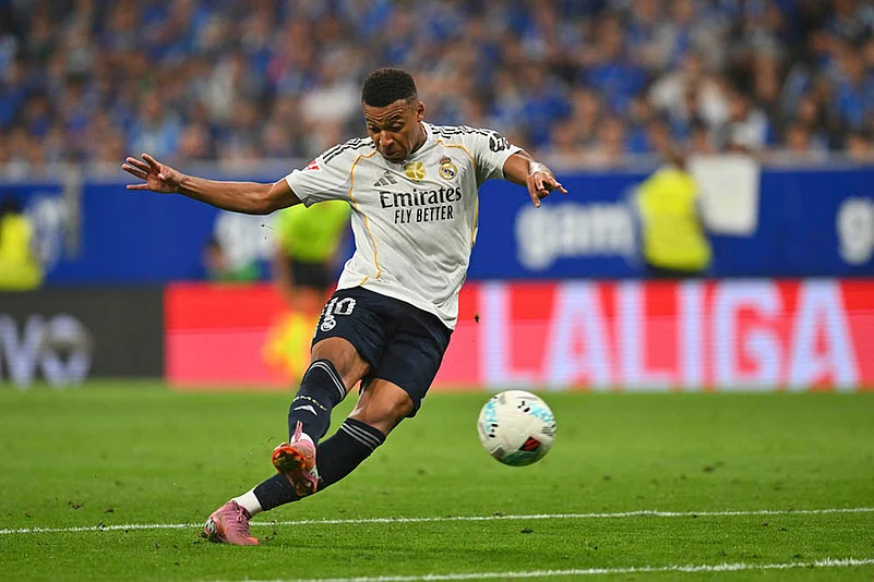 Spain soccer La liga Real Oviedo vs Real Madrid match photos_Kylian Mbappe
