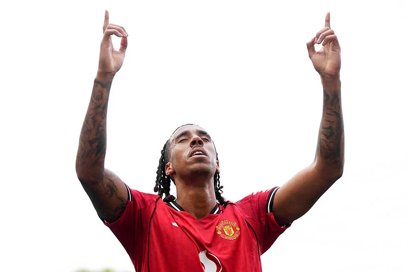 English Premier League 2025-26 matchday 2 Fulham Vs Manchester United_Leny Yoro