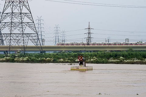 Yamuna water level rises