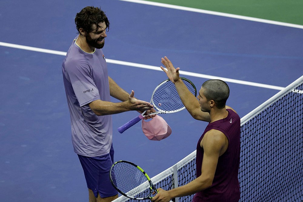 | Photo: AP/Adam Hunger : US Open 2025: Carlos Alcaraz Vs Reilly Opelka