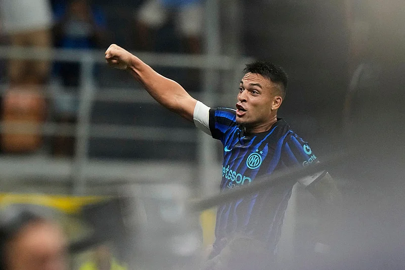 Italy soccer Serie A 2025-26 match Inter Milan vs Torino_Lautaro Martinez