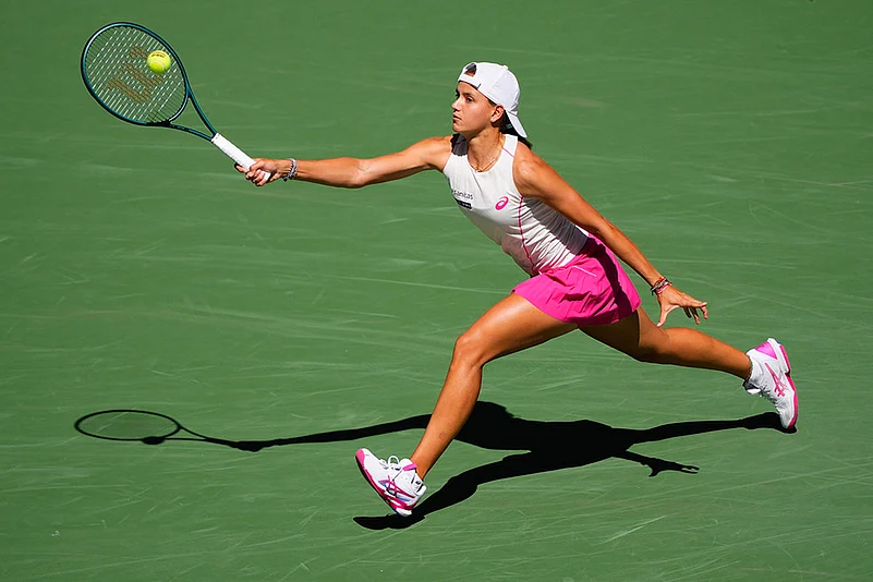 US open tennis 2025 Iga Swiatek vs Emiliana Arango_4