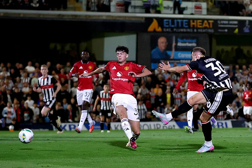 EFL Cup 2025-26 Round 2 soccer match Grimsby Town vs Manchester United_Charles Vernam