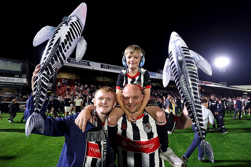 EFL Cup 2025-26 Round 2 soccer match Grimsby Town vs Manchester United_2