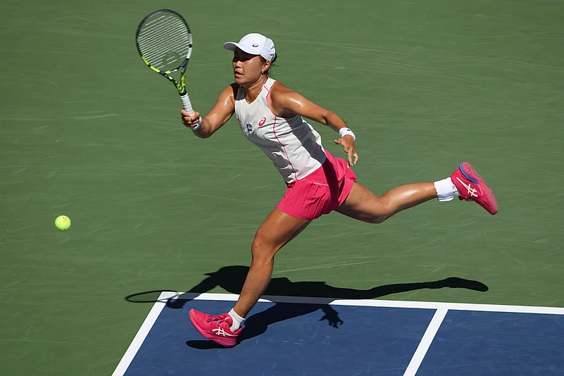 US Open Tennis 2025 Emma Raducanu Vs Janice Tjen_7